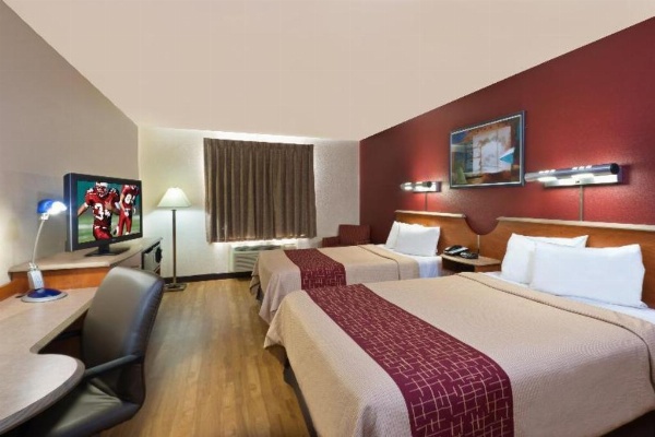 Red Roof Inn North Little Rock image 8